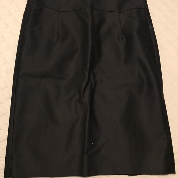 (J. Crew) Pencil Skirt - Picture 2 of 4